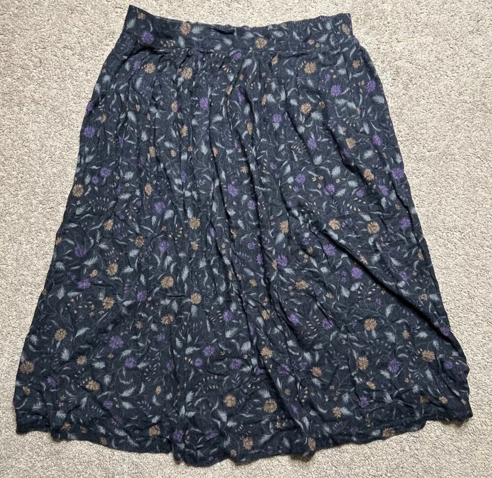 Women’s Size XL Studio Works Pleated Black Floral Long Skirt